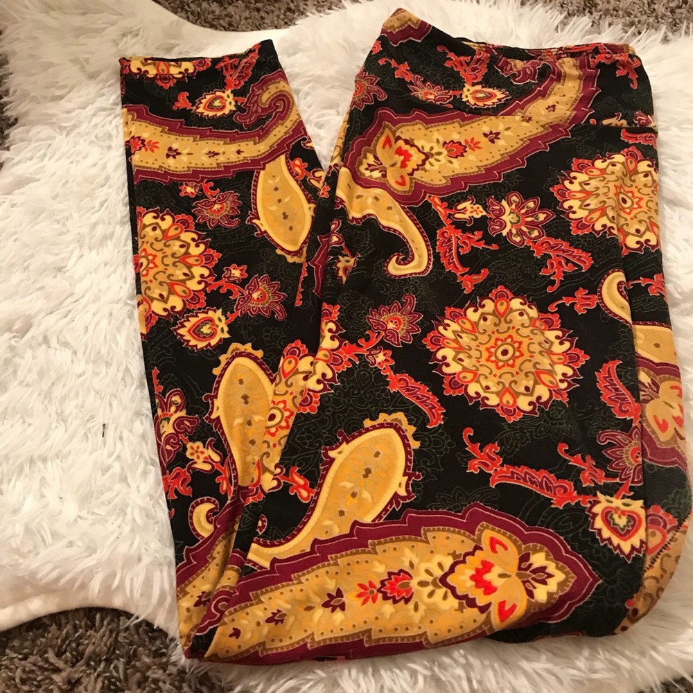 🚨Lularoe Leggings (Read Description)